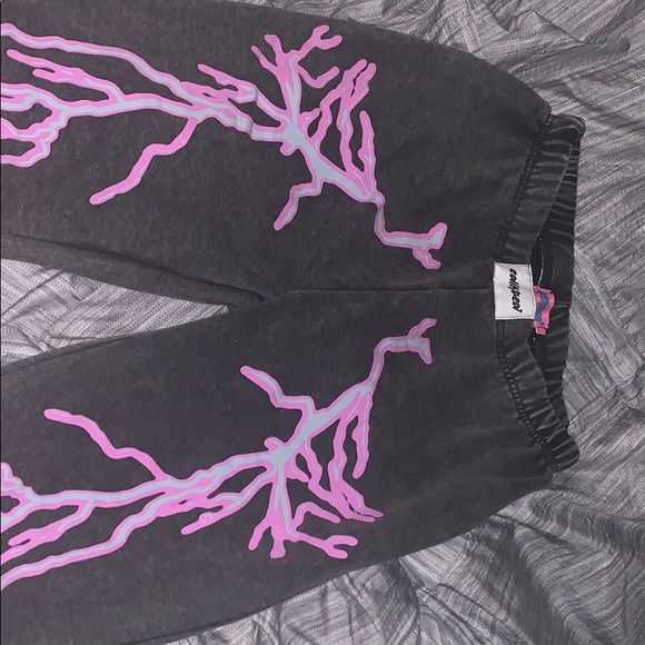 edikted Pants - edikted sweatpants